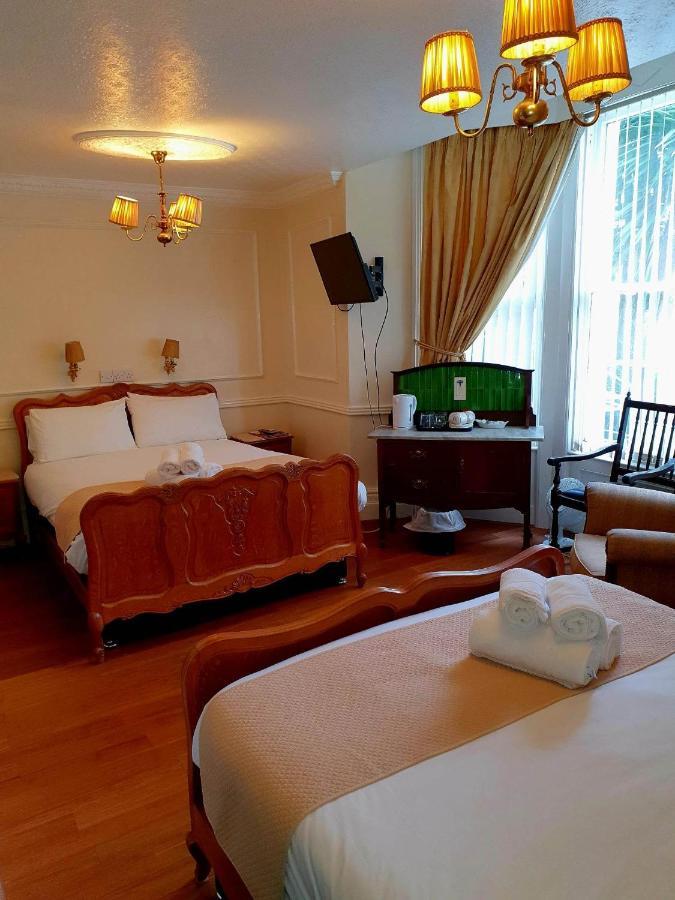 Rose Tor Hotel Ландъндо Екстериор снимка
