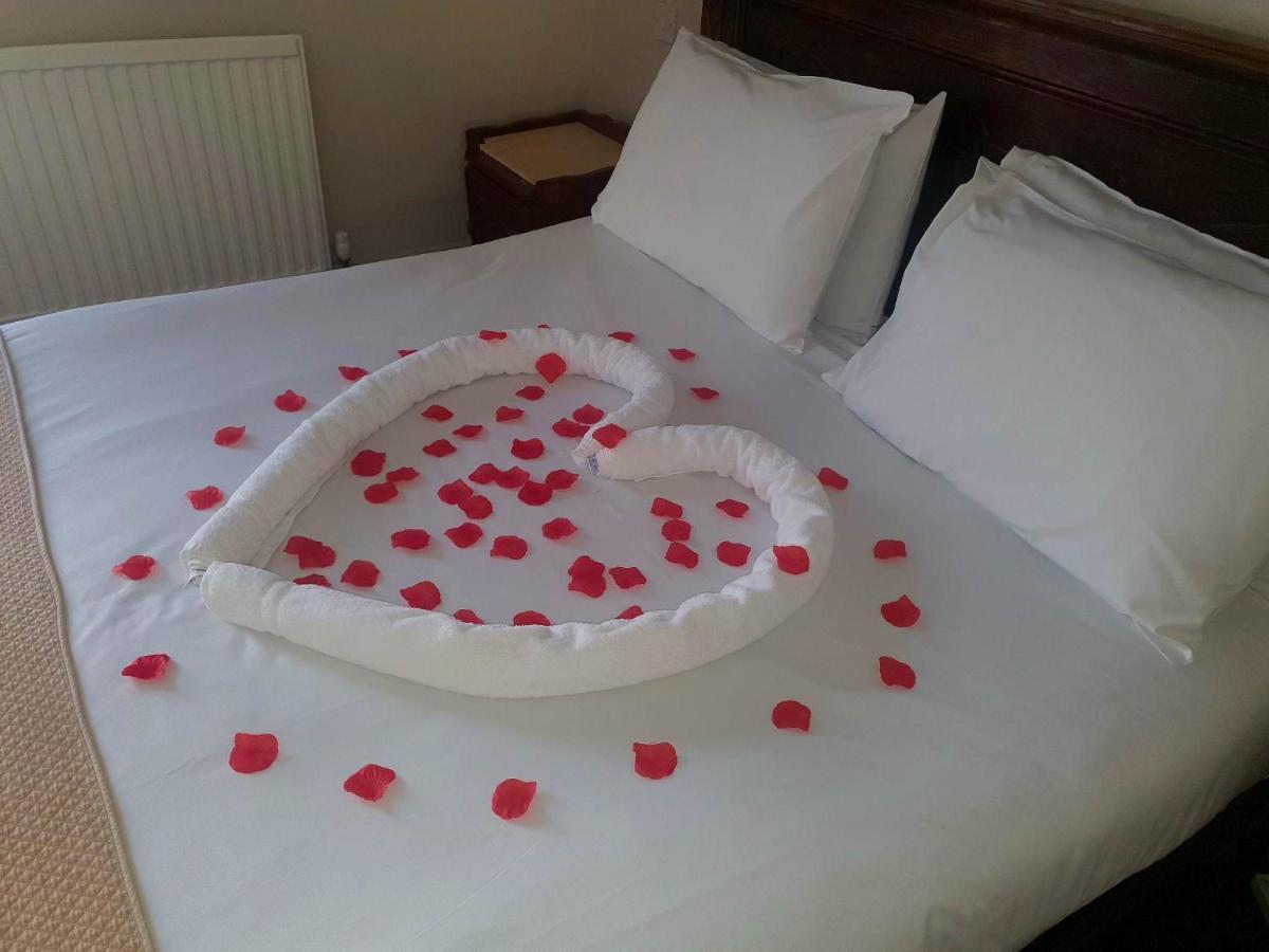 Rose Tor Hotel Ландъндо Екстериор снимка