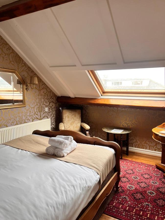 Rose Tor Hotel Ландъндо Екстериор снимка