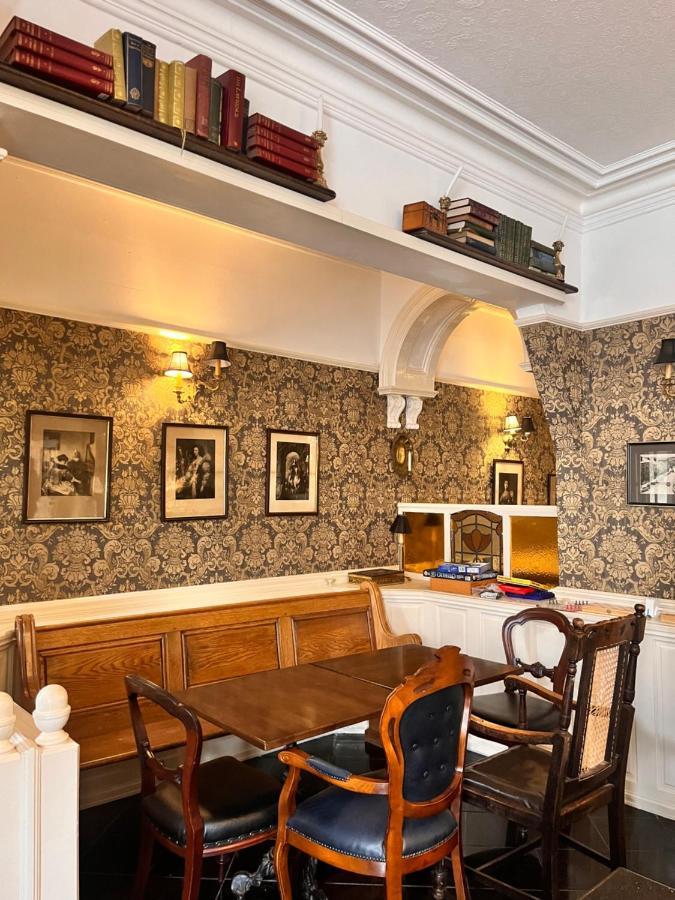 Rose Tor Hotel Ландъндо Екстериор снимка