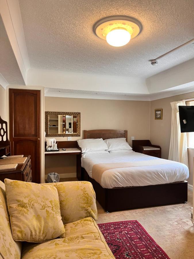 Rose Tor Hotel Ландъндо Екстериор снимка